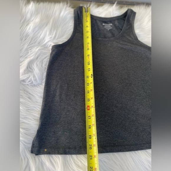 Athleta Gray Uptempo Activewear Tank Top - XS - Picture 4 of 9